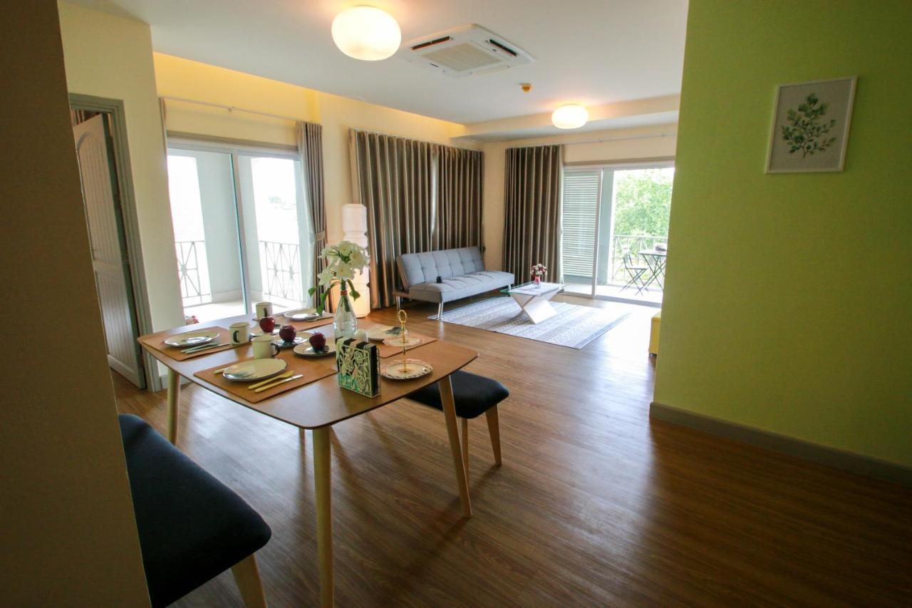 Appartamento Baan Rub Lom By Jane Pak Chong Esterno foto
